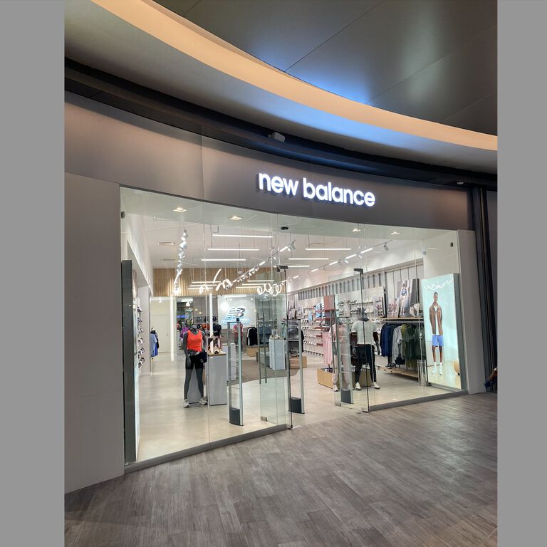 Tienda New Balance Galerías Monterrey