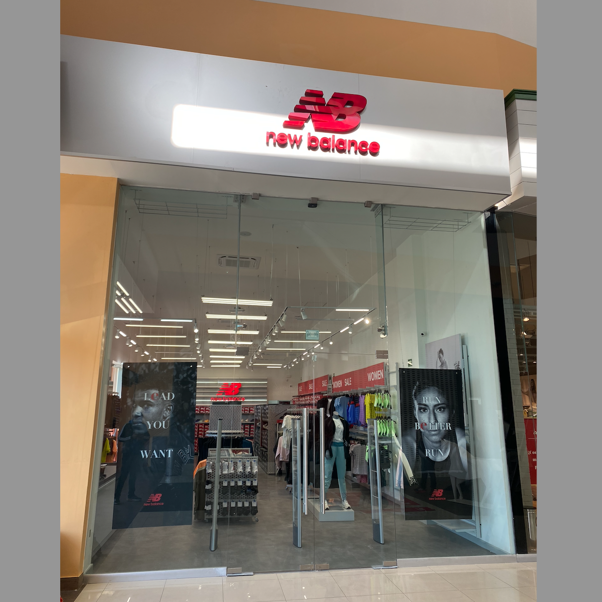 Tiendas New Balance
